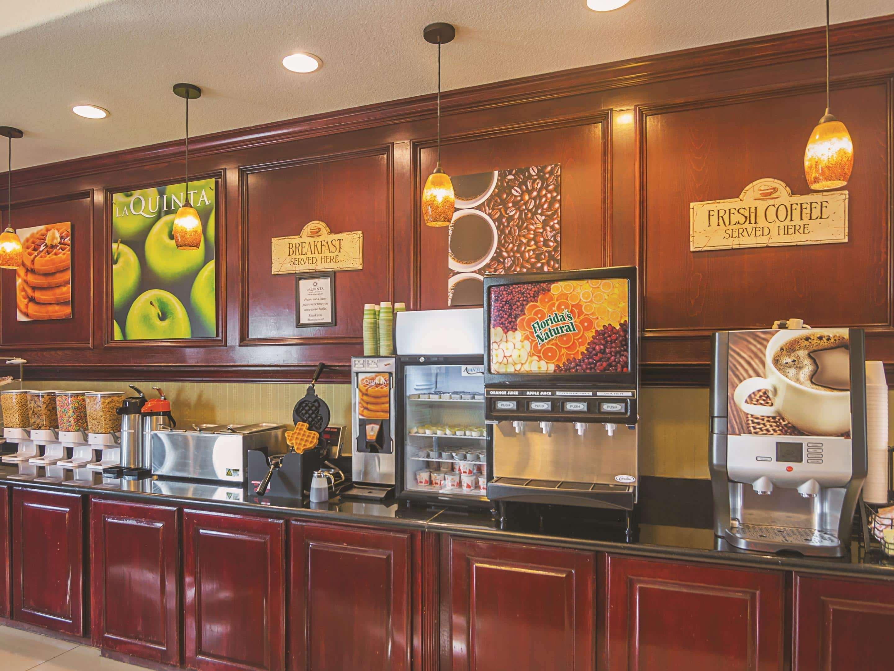 Hotel La Quinta By Wyndham Lindale Extérieur photo